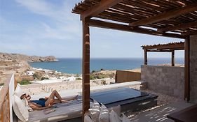 Horizon Suites Milos